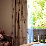 Garni Zur Wacht 3* 스트로블