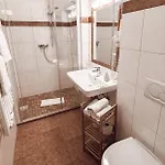招待所 Garni Zur Wacht 施特罗布尔