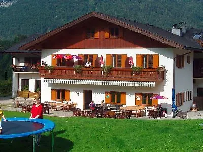 Pensionat Garni Zur Wacht 3*