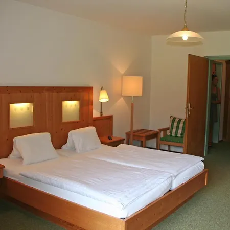 Garni Zur Wacht 3* Strobl