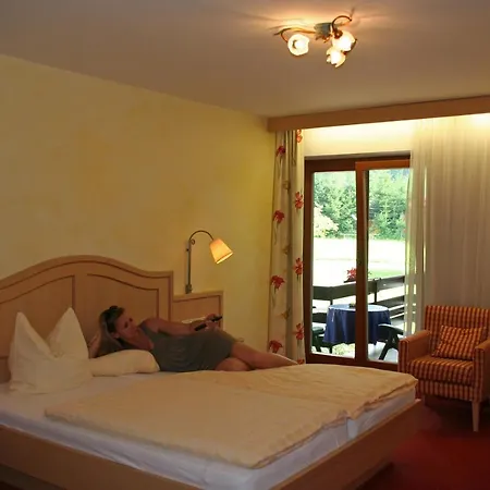 Garni Zur Wacht Πανσιόν Strobl